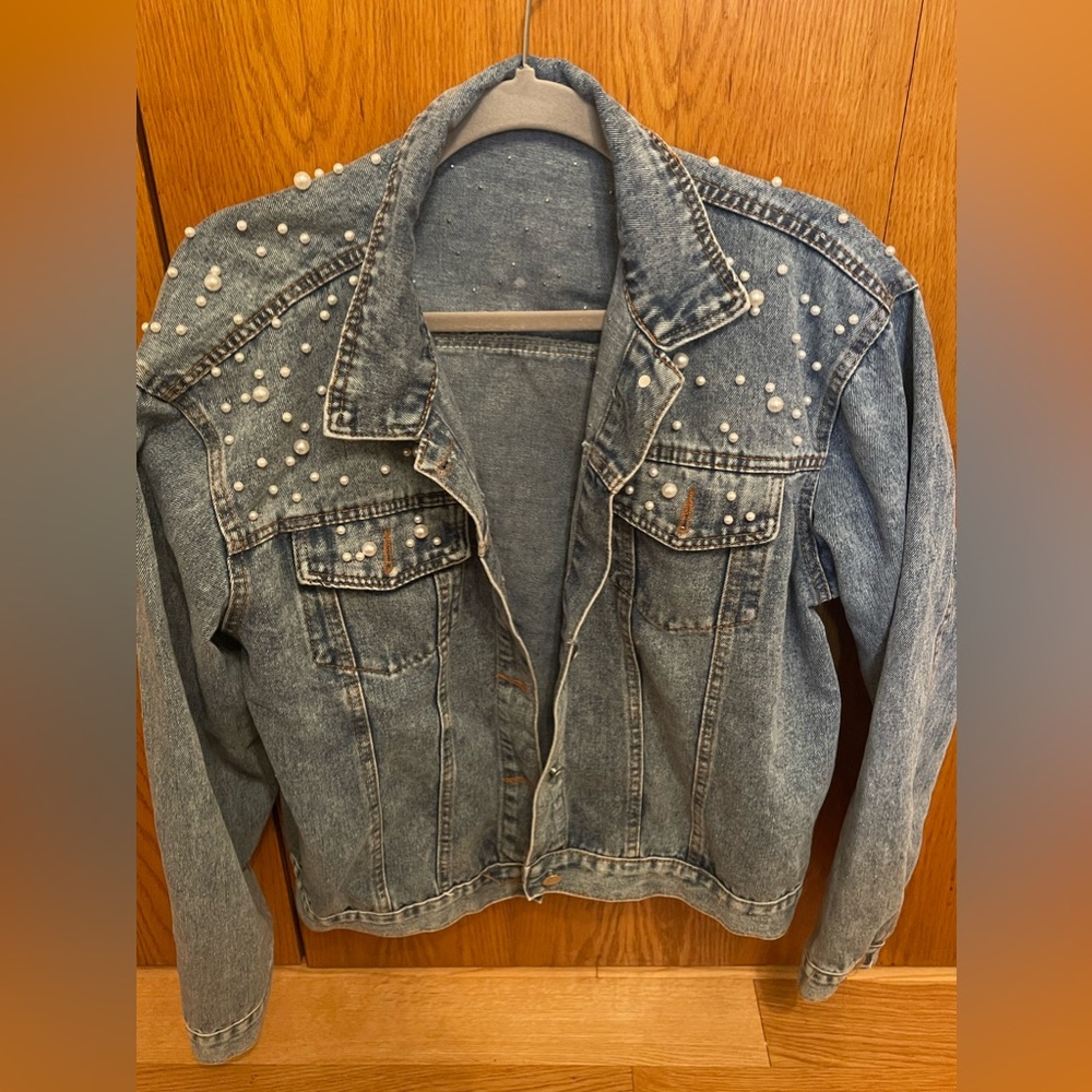 Jean Jacket with pearls